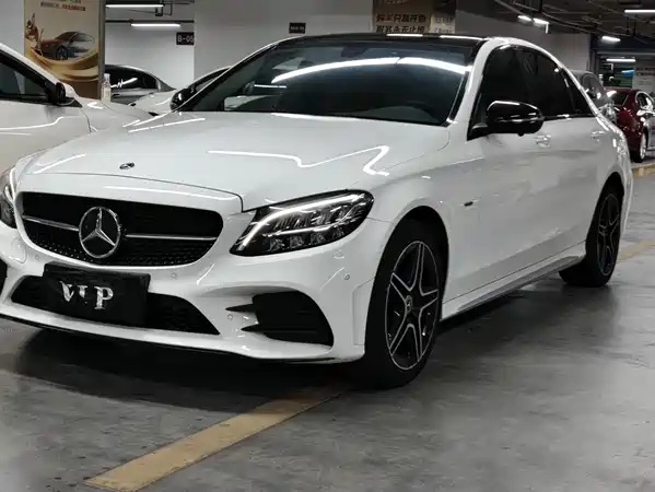 Mercedes-Benz C-Class 2021