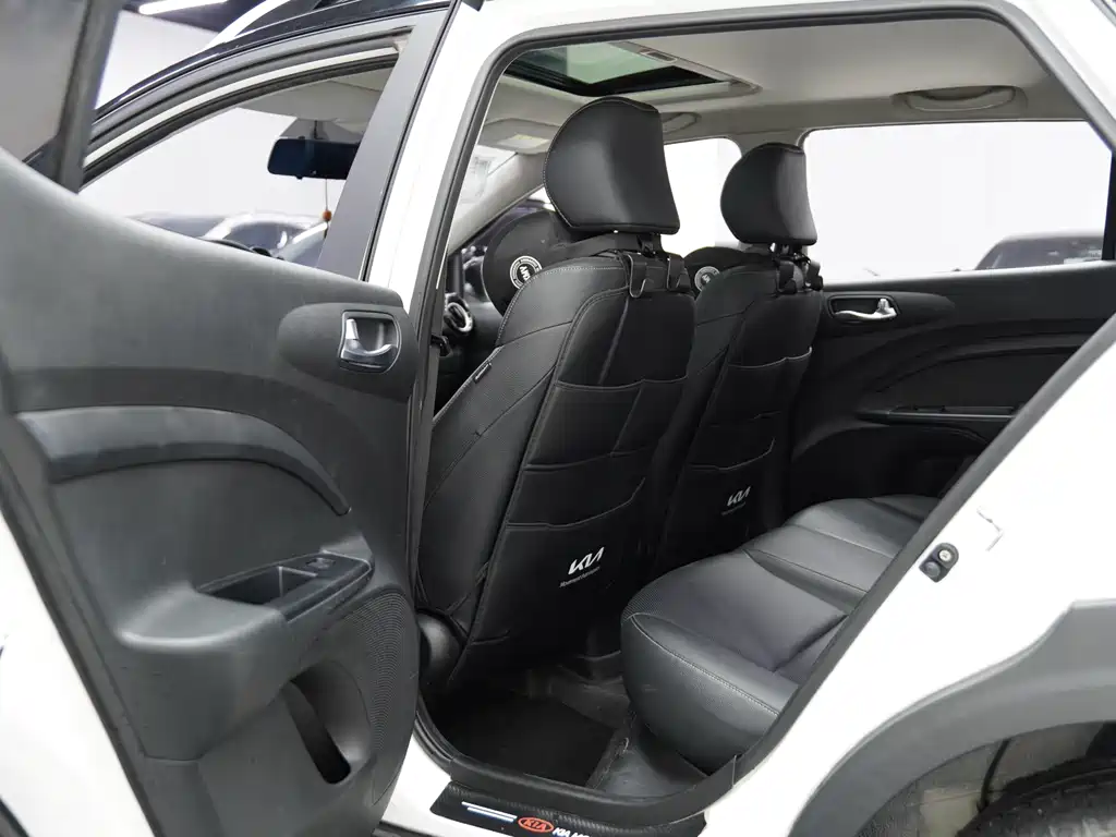 Kia KX1 2021 — фото 18