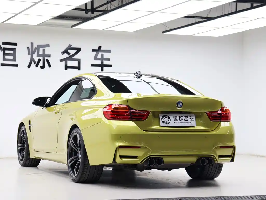 BMW M4 2018 — фото 23