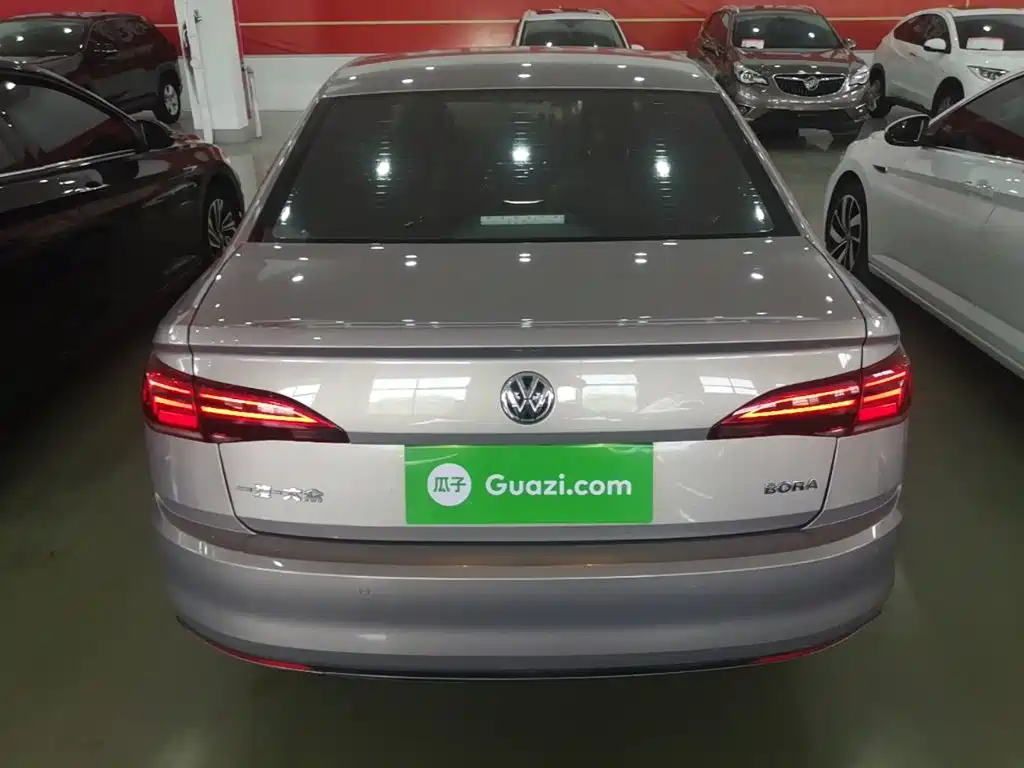 Volkswagen Bora 2021