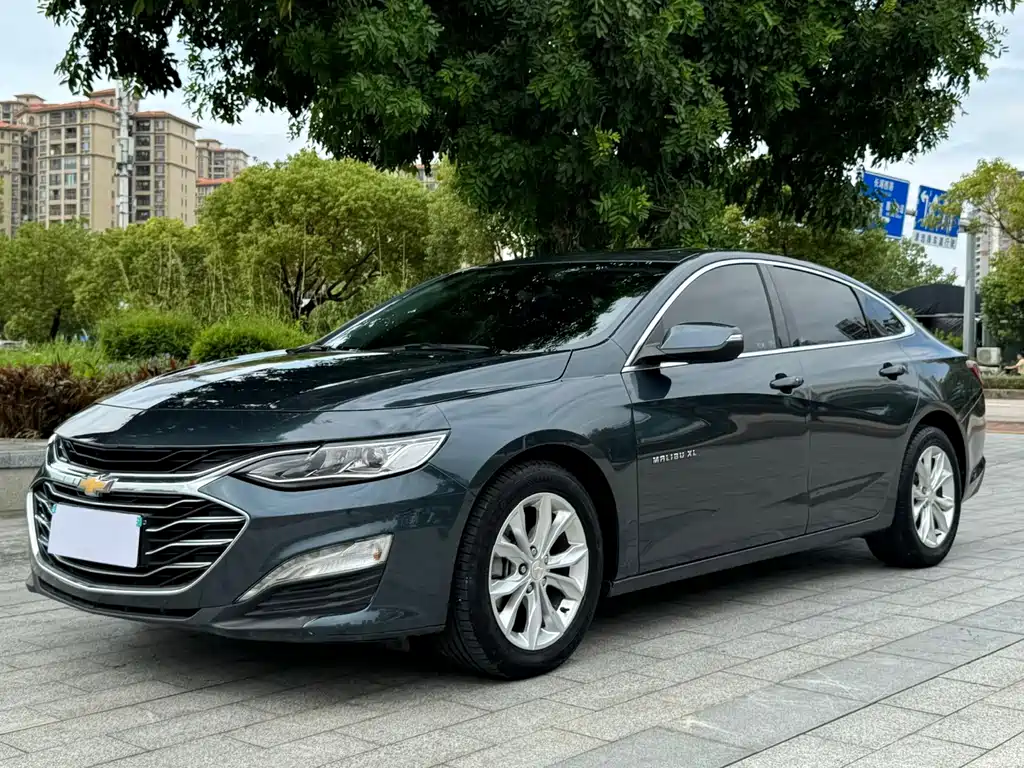 Chevrolet Malibu XL 2022 — фото 1
