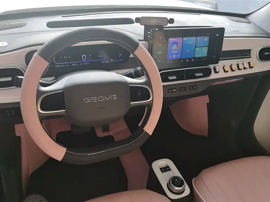 Geely Galaxy Panda 2025 — фото 12