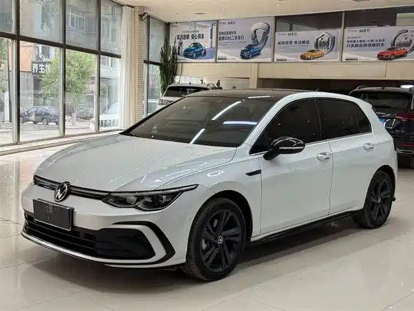 Volkswagen Golf 2022