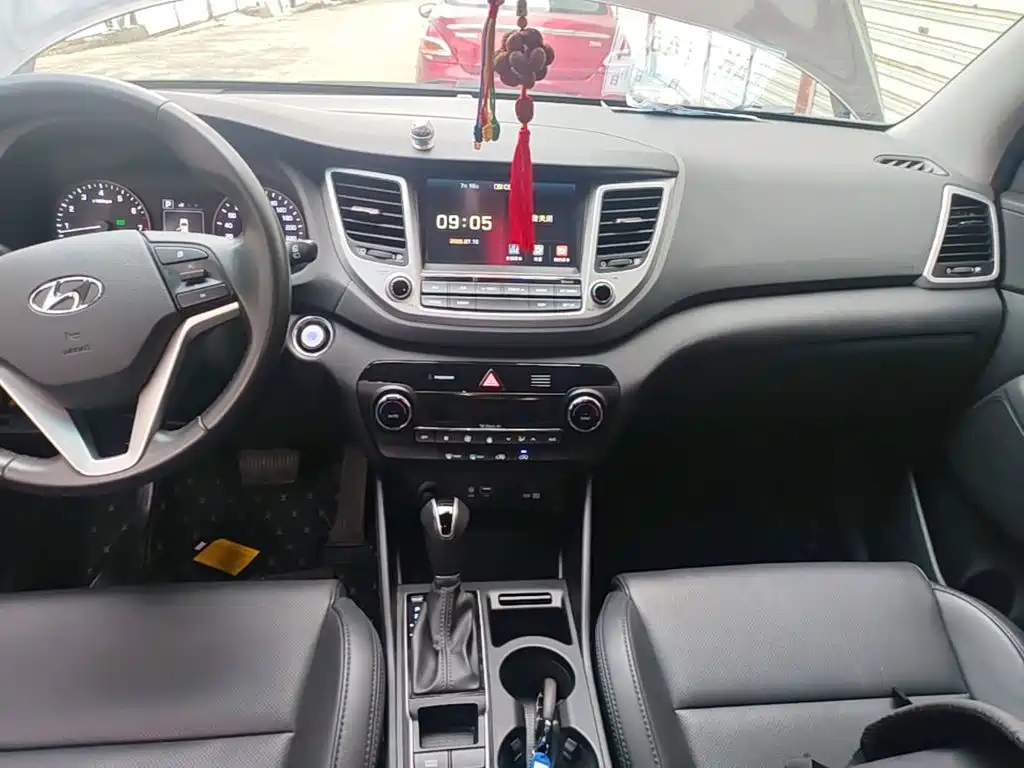 Hyundai Tucson 2016 — фото 13