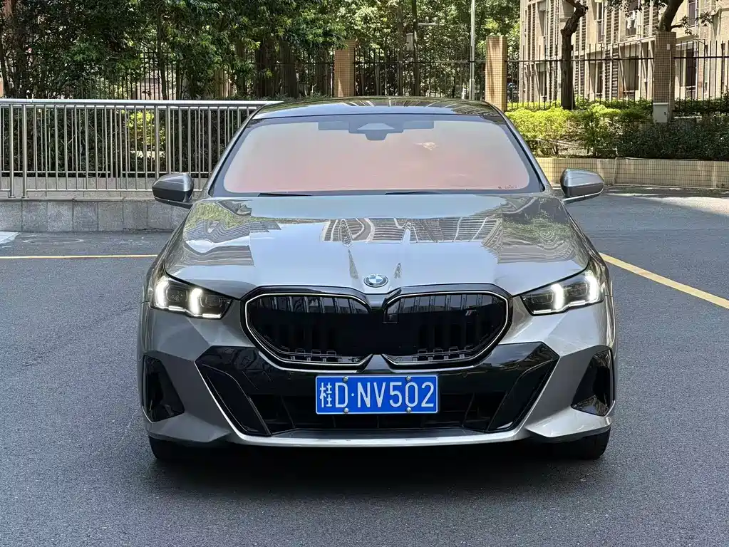 BMW 5 Series 2024