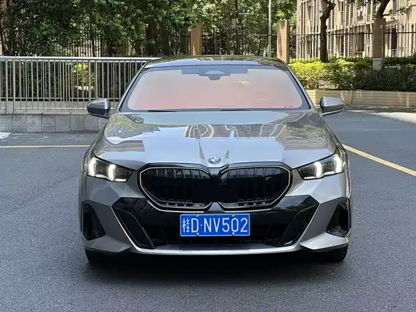 BMW 5 Series 2024