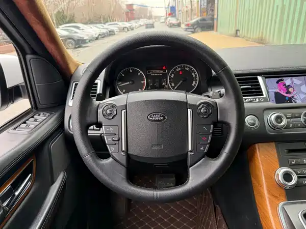 Land Rover Range Rover Sport 2010