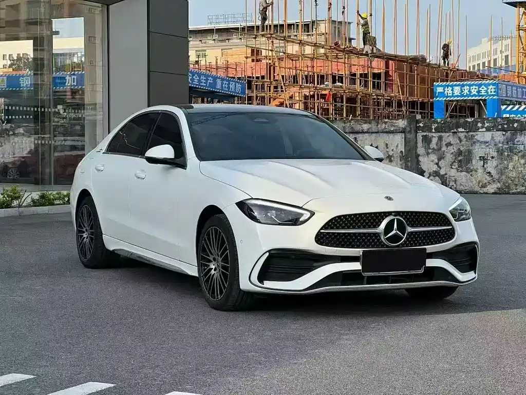 Mercedes-Benz C-Class 2024 — фото 1