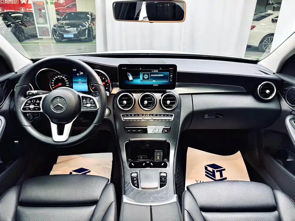 Mercedes-Benz C-Class 2019 — фото 6