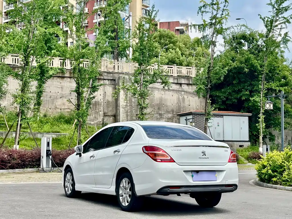 Peugeot 308 2014