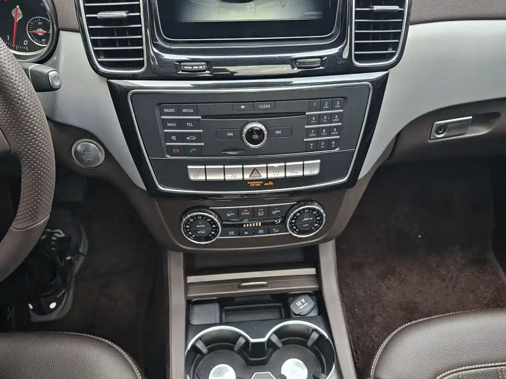 Mercedes-Benz GLS 2019 — фото 20