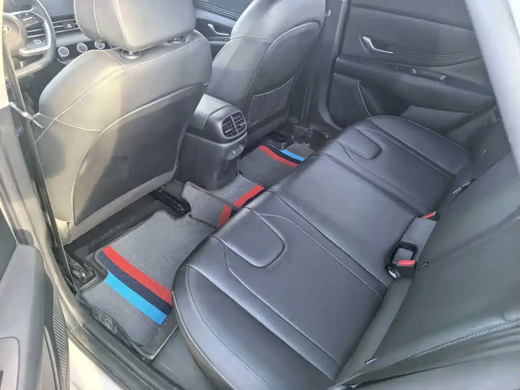 Hyundai Elantra 2023