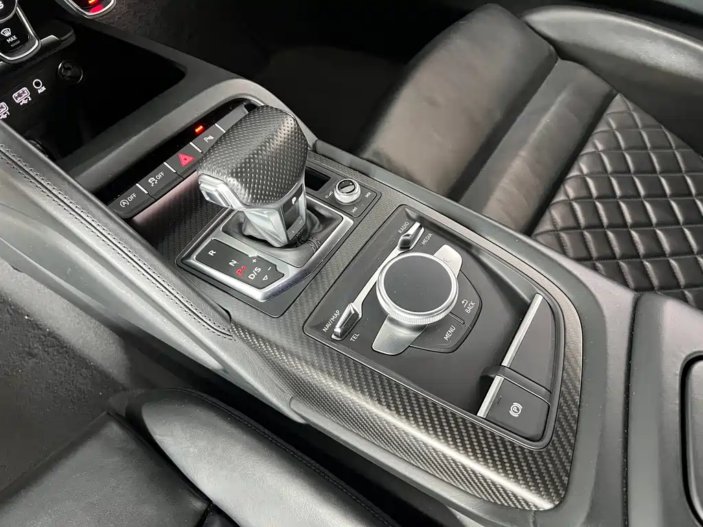 Audi R8 2018 — фото 3