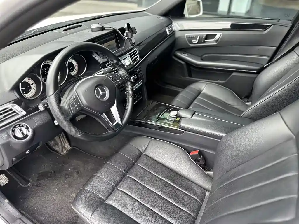 Mercedes-Benz E-Class 2014 — фото 15