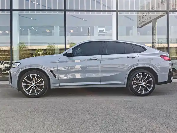 BMW X4 2023