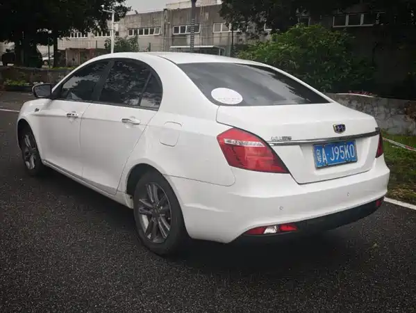 Geely Emgrand 2017