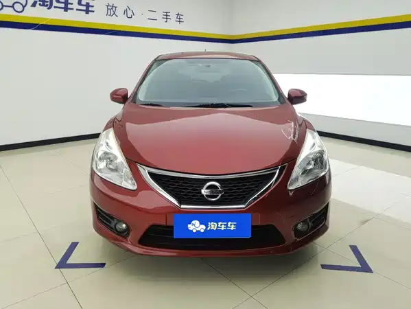 Nissan Tiida 2013