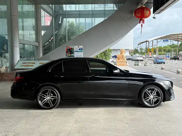 Mercedes-Benz E-Class 2017