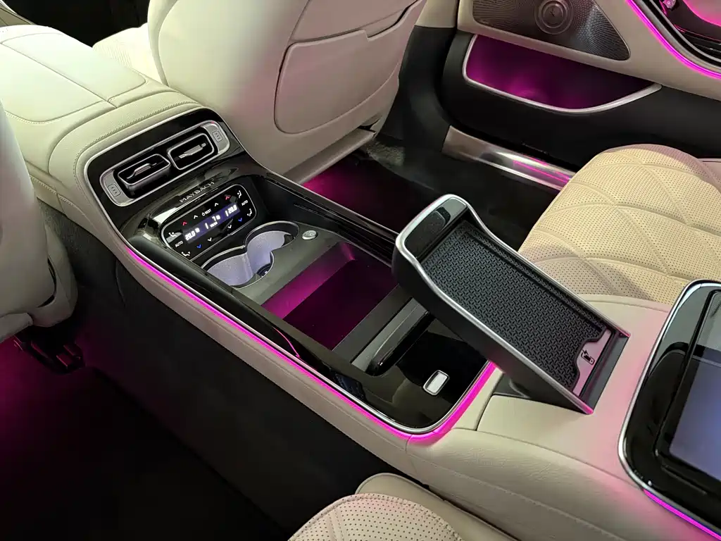 Mercedes-Benz Maybach S-Class 2023 — фото 18