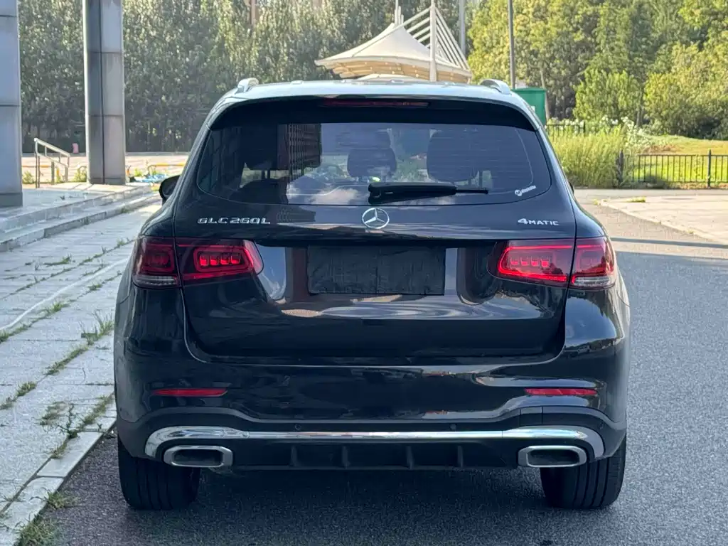 Mercedes-Benz GLC 2023