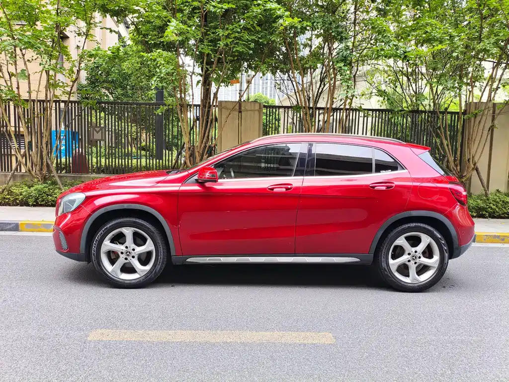 Mercedes-Benz GLA 2017
