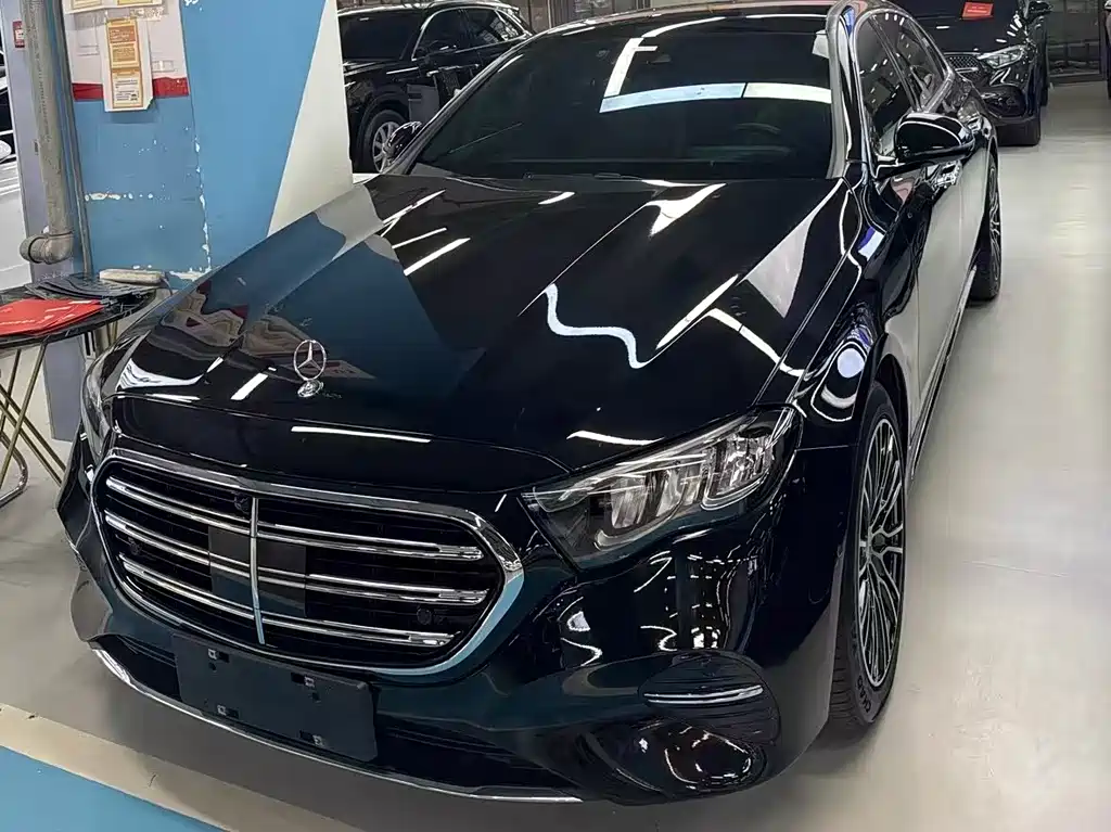 Mercedes-Benz E-Class 2024