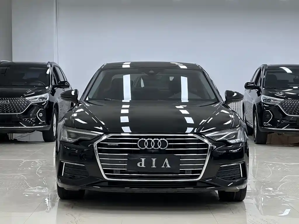 Audi A6L 2019 — фото 1