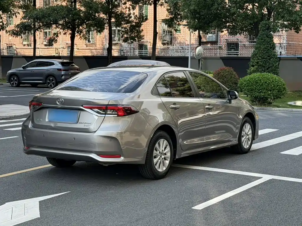 Toyota Corolla 2019 — фото 23