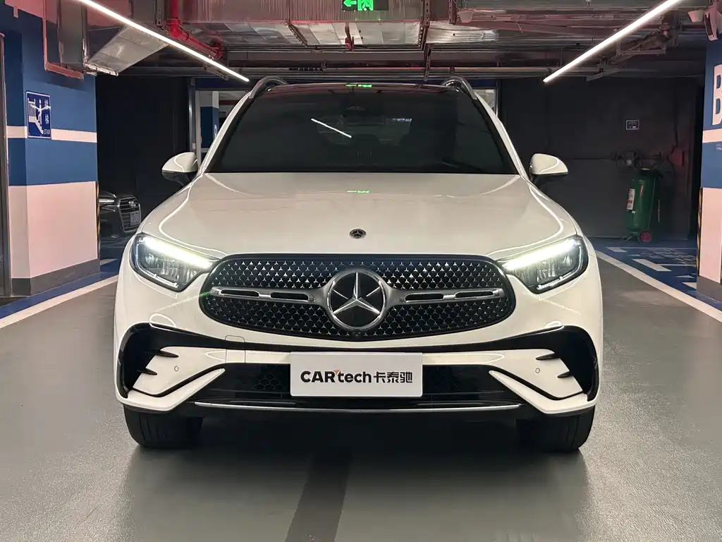 Mercedes-Benz GLC 2023
