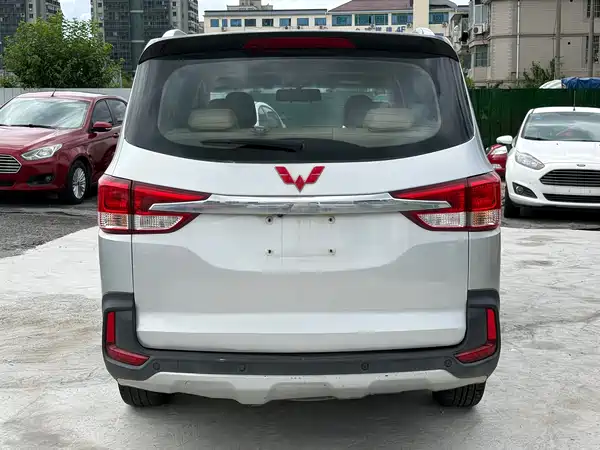 Wuling Hongguang 2016