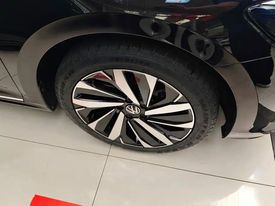 Volkswagen Passat 2023
