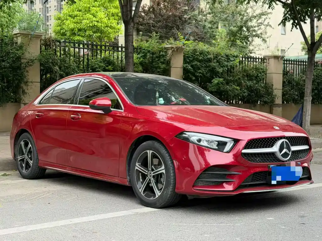 Mercedes-Benz A-Class 2022 — фото 3