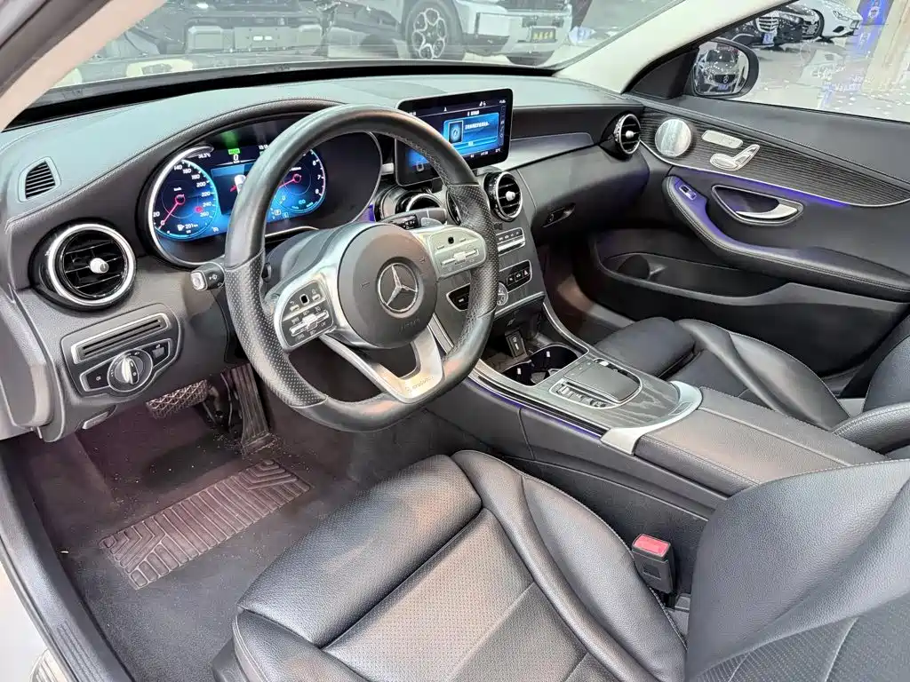 Mercedes-Benz C-Class 2022