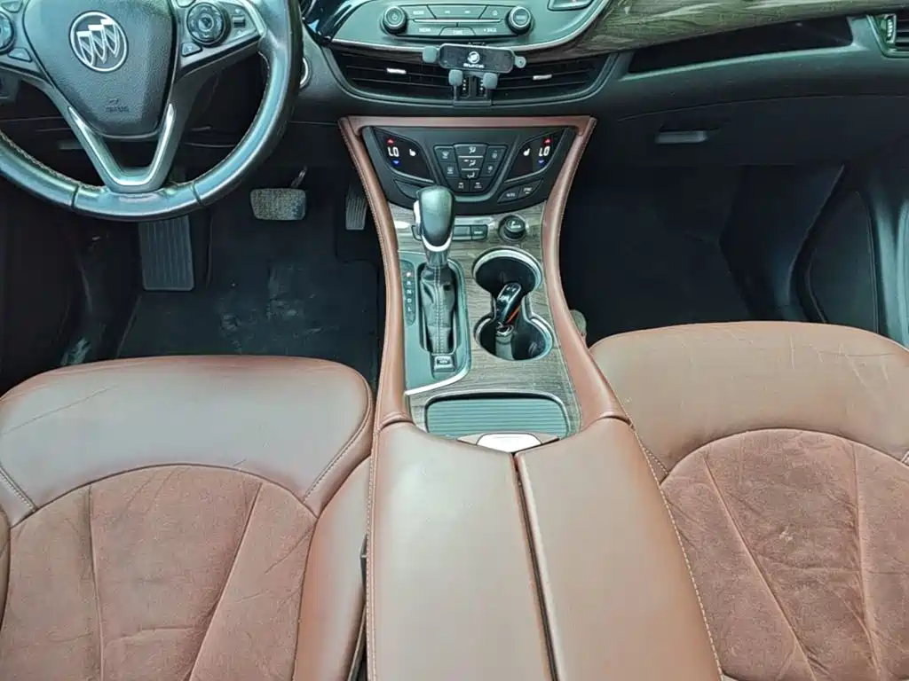 Buick Envision Plus 2017 — фото 14