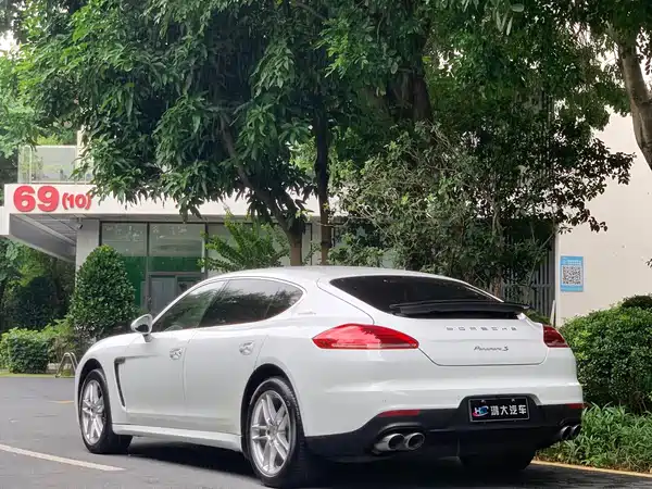 Porsche Panamera 2015