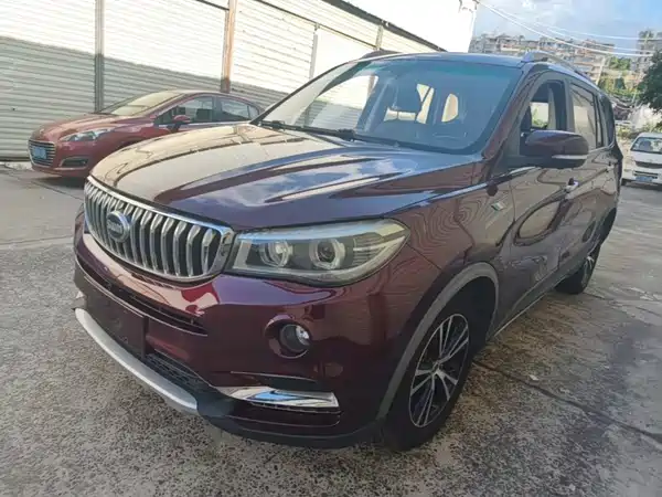 SWM X7 2018