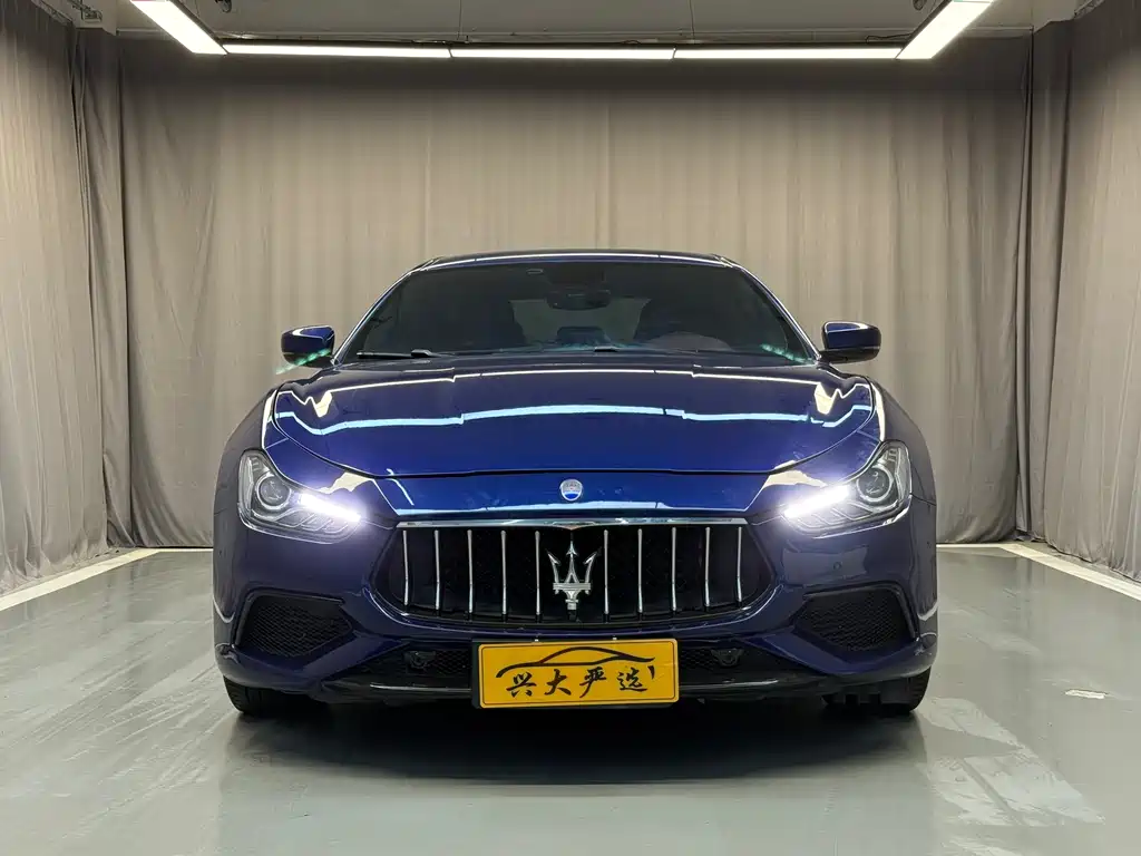 Maserati Ghibli 2017 — фото 10