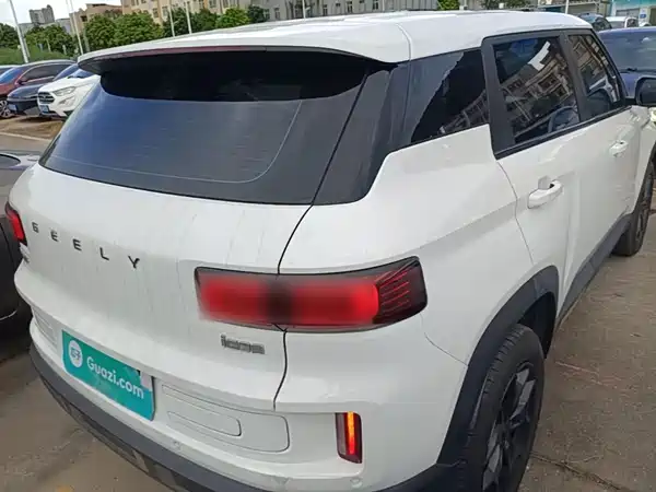 Geely ICON 2022