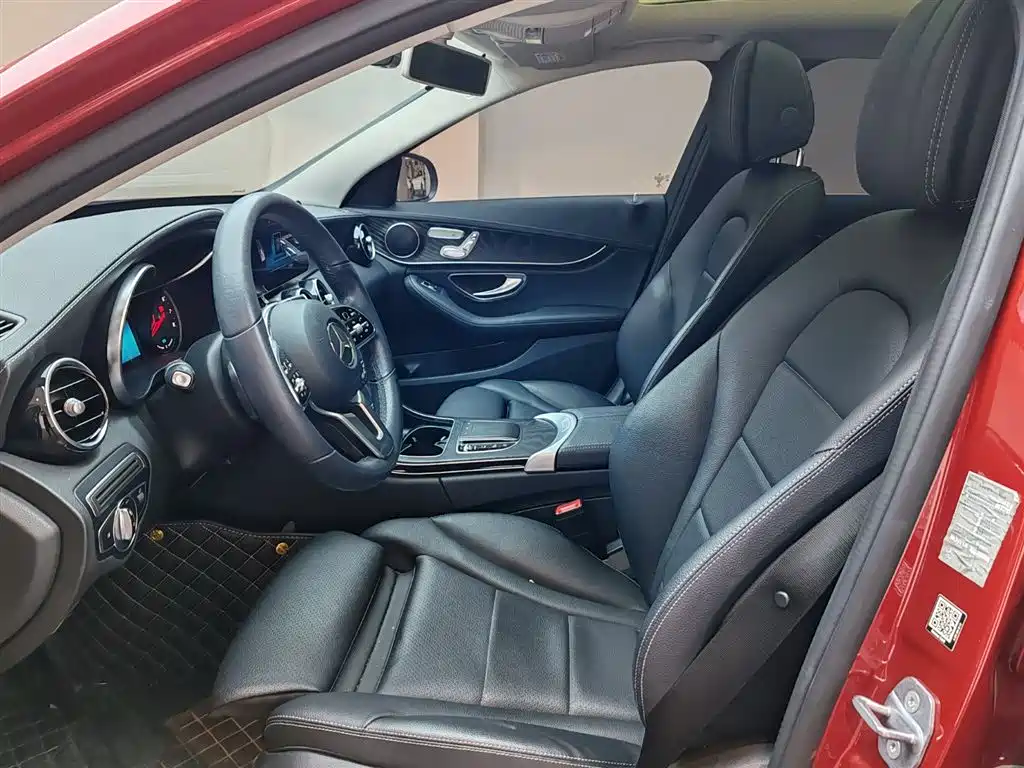 Mercedes-Benz C-Class 2019 — фото 19