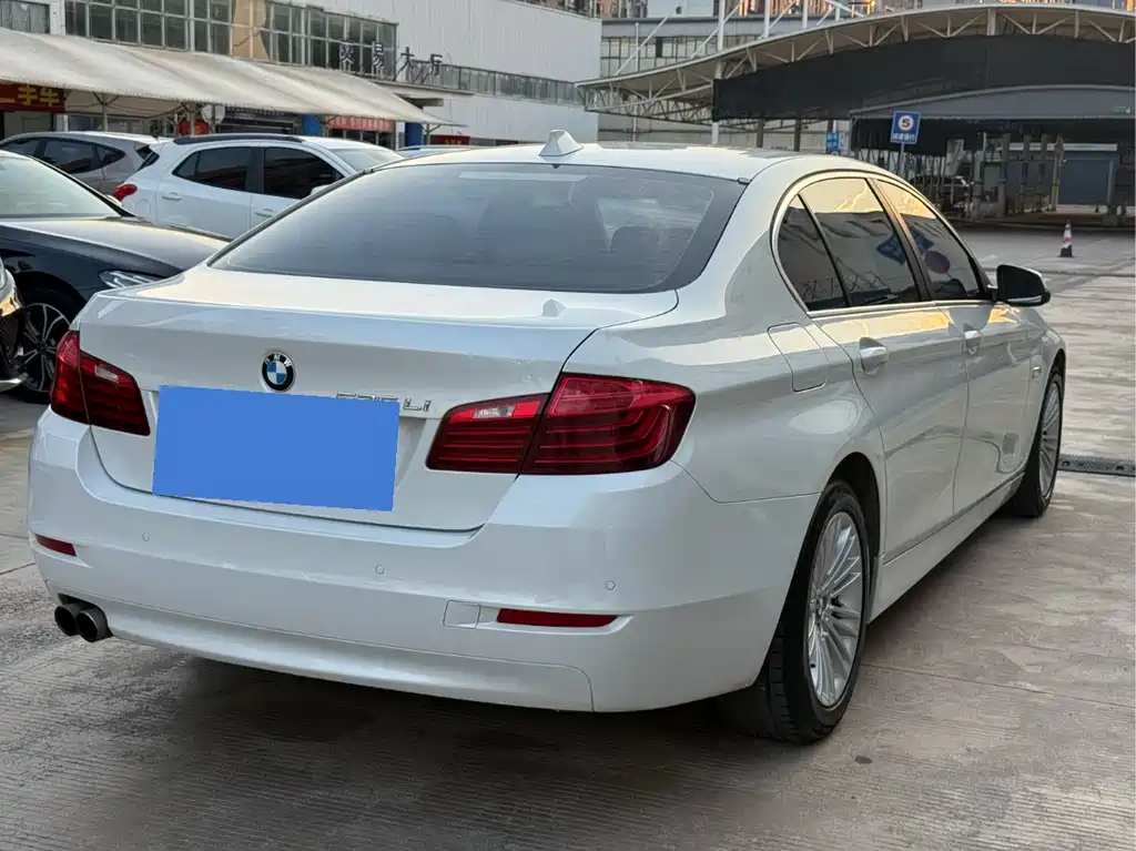 BMW 5 Series 2016