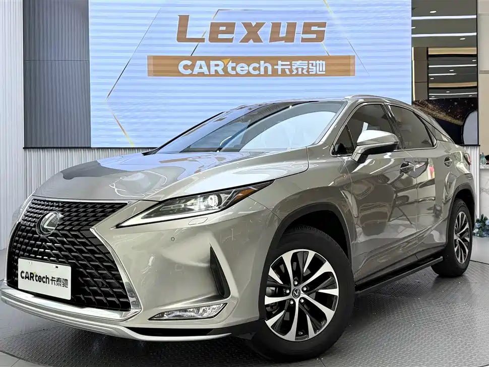 Lexus RX 2021 — фото 1