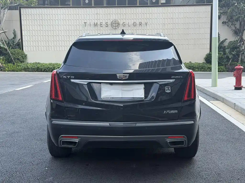 Cadillac XT5 2021 — фото 4