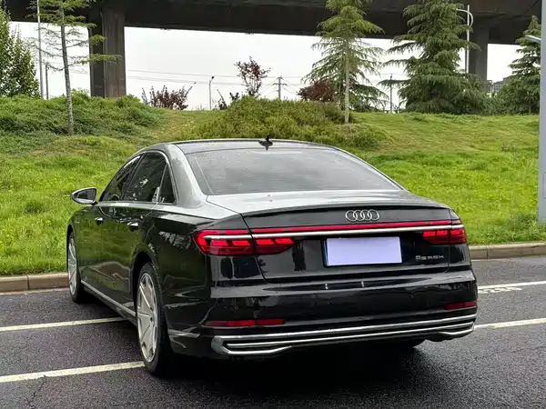Audi A8 2023