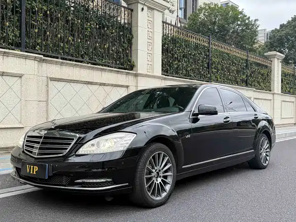 Mercedes-Benz S-Class 2008