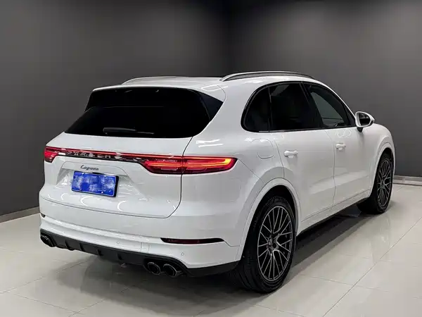 Porsche Cayenne 2020
