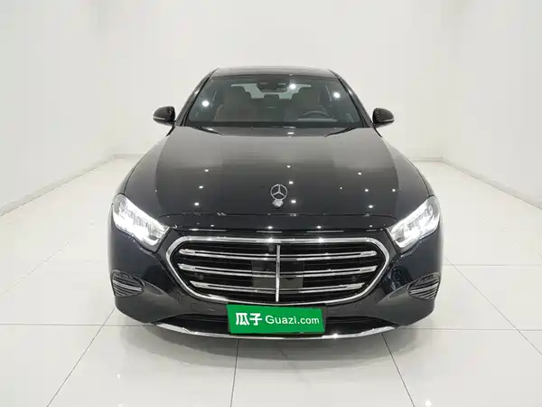 Mercedes-Benz E-Class 2024