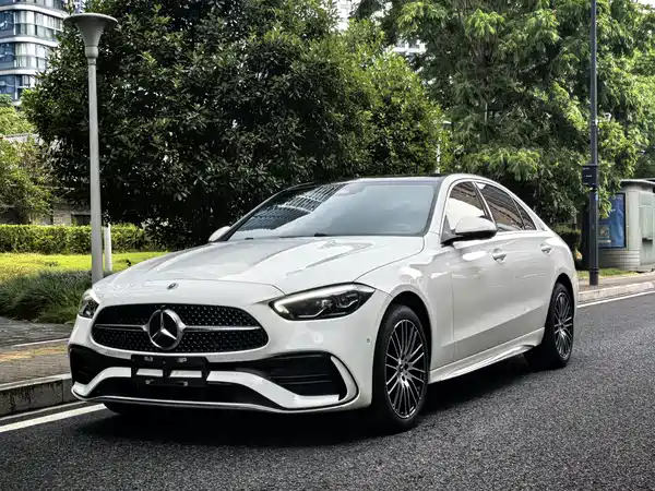 Mercedes-Benz C-Class 2025