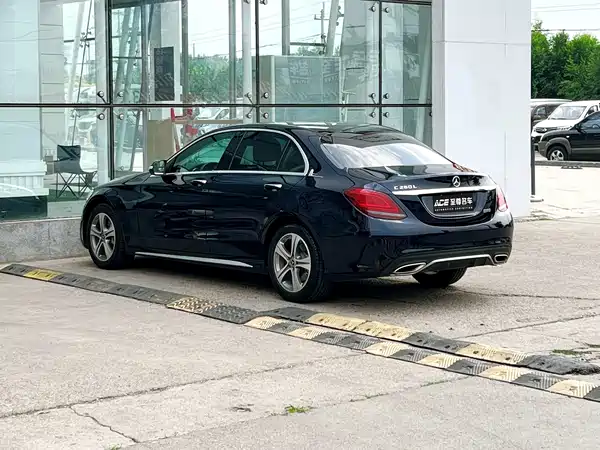 Mercedes-Benz C-Class 2019