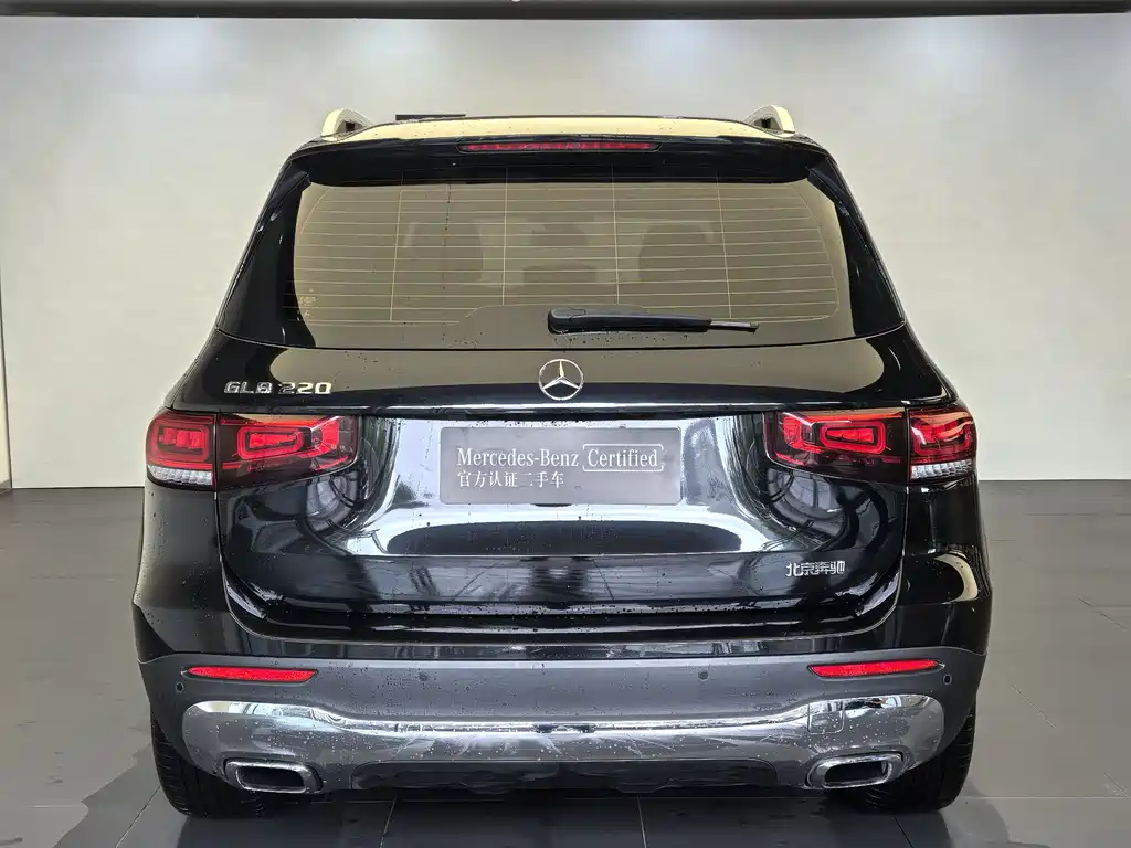 Mercedes-Benz GLB 2023
