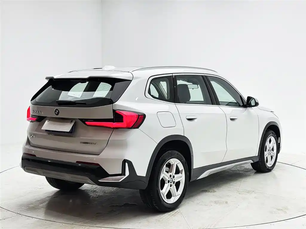 BMW X1 2023 — фото 6
